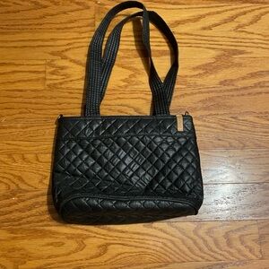 Quilted Black Shoulder Bag with Dual Straps — Everyday Carry